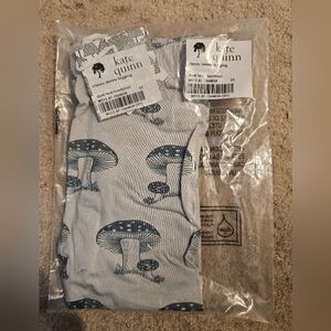 kate quinn Light Gray Leggings with Teal Mushroom Print